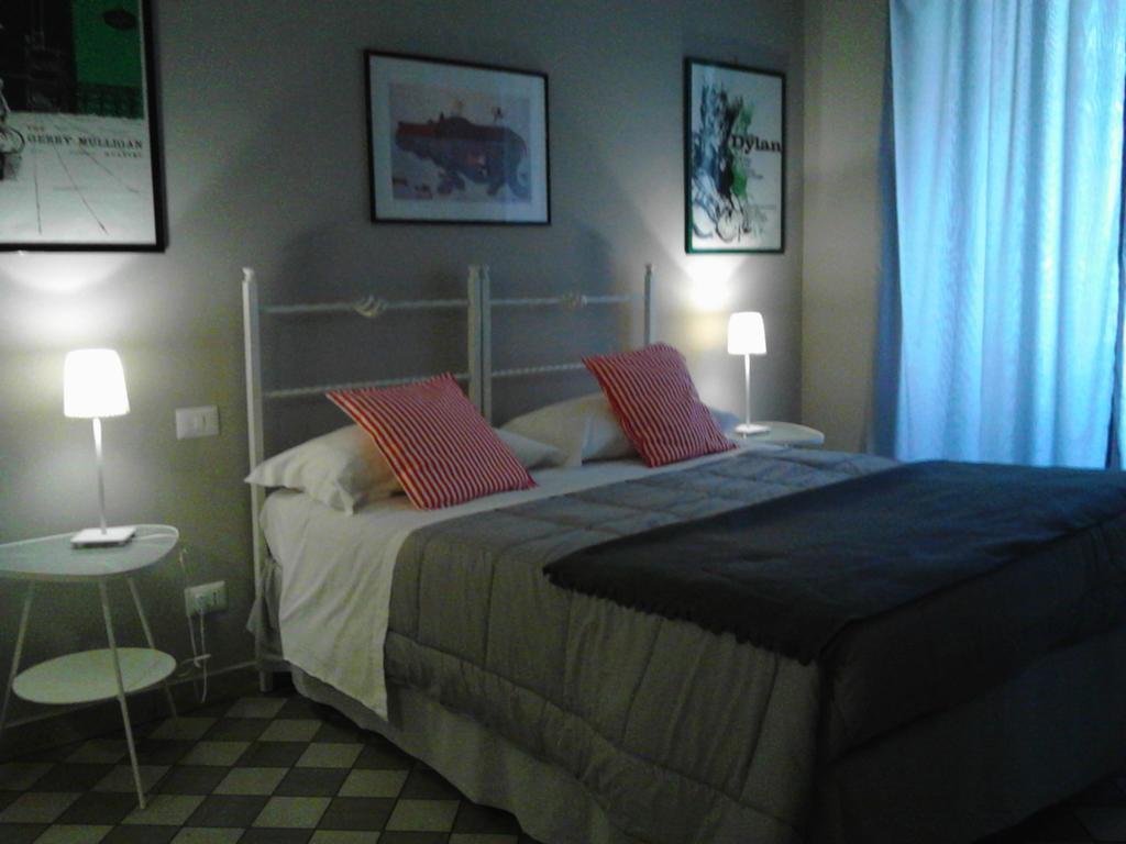 Le Stanze Di Pietro Bed and Breakfast Rom Exteriör bild