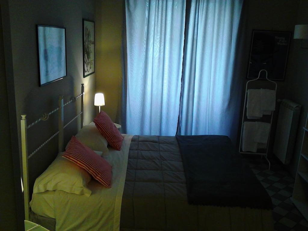 Le Stanze Di Pietro Bed and Breakfast Rom Exteriör bild