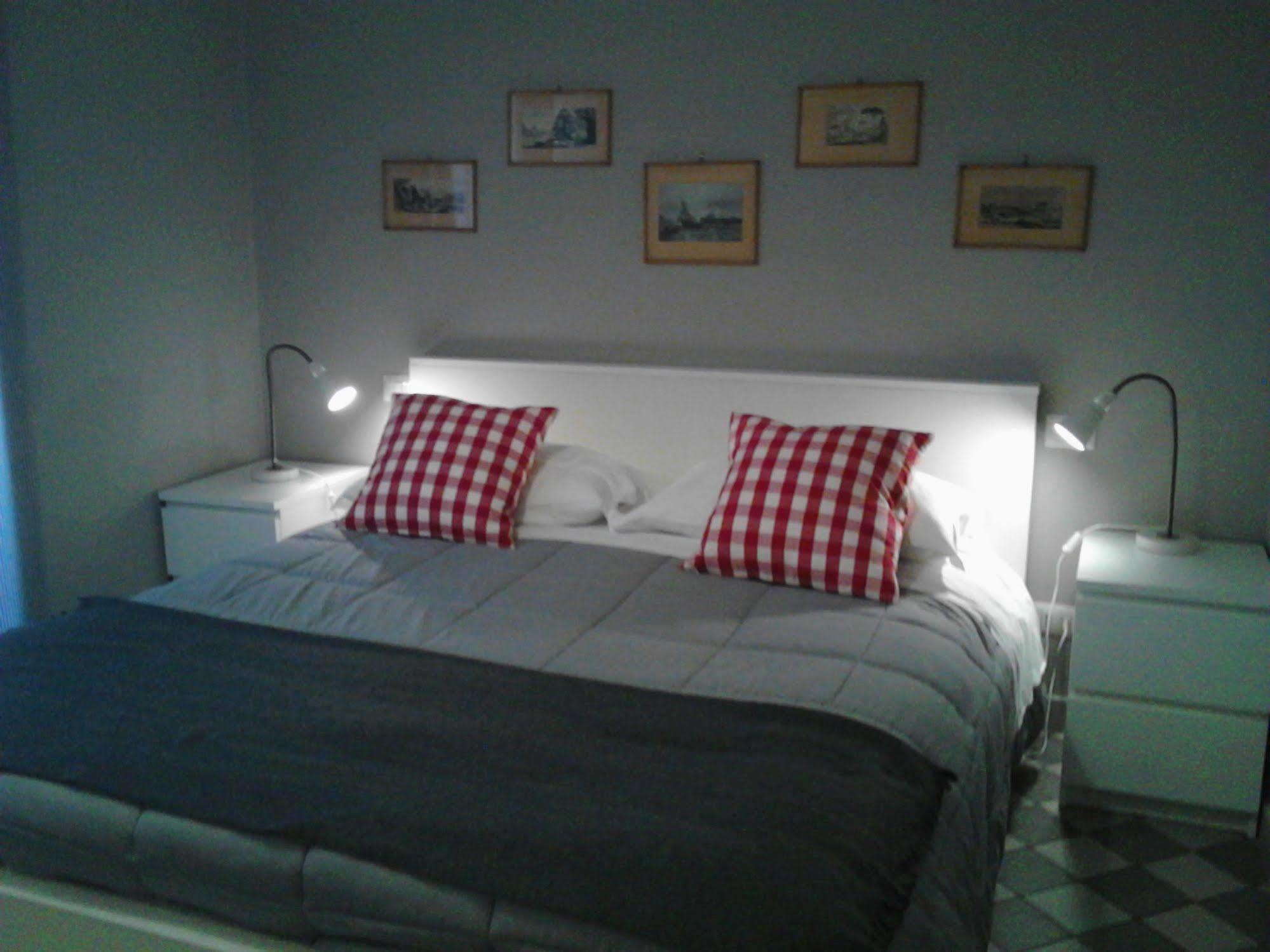 Le Stanze Di Pietro Bed and Breakfast Rom Exteriör bild